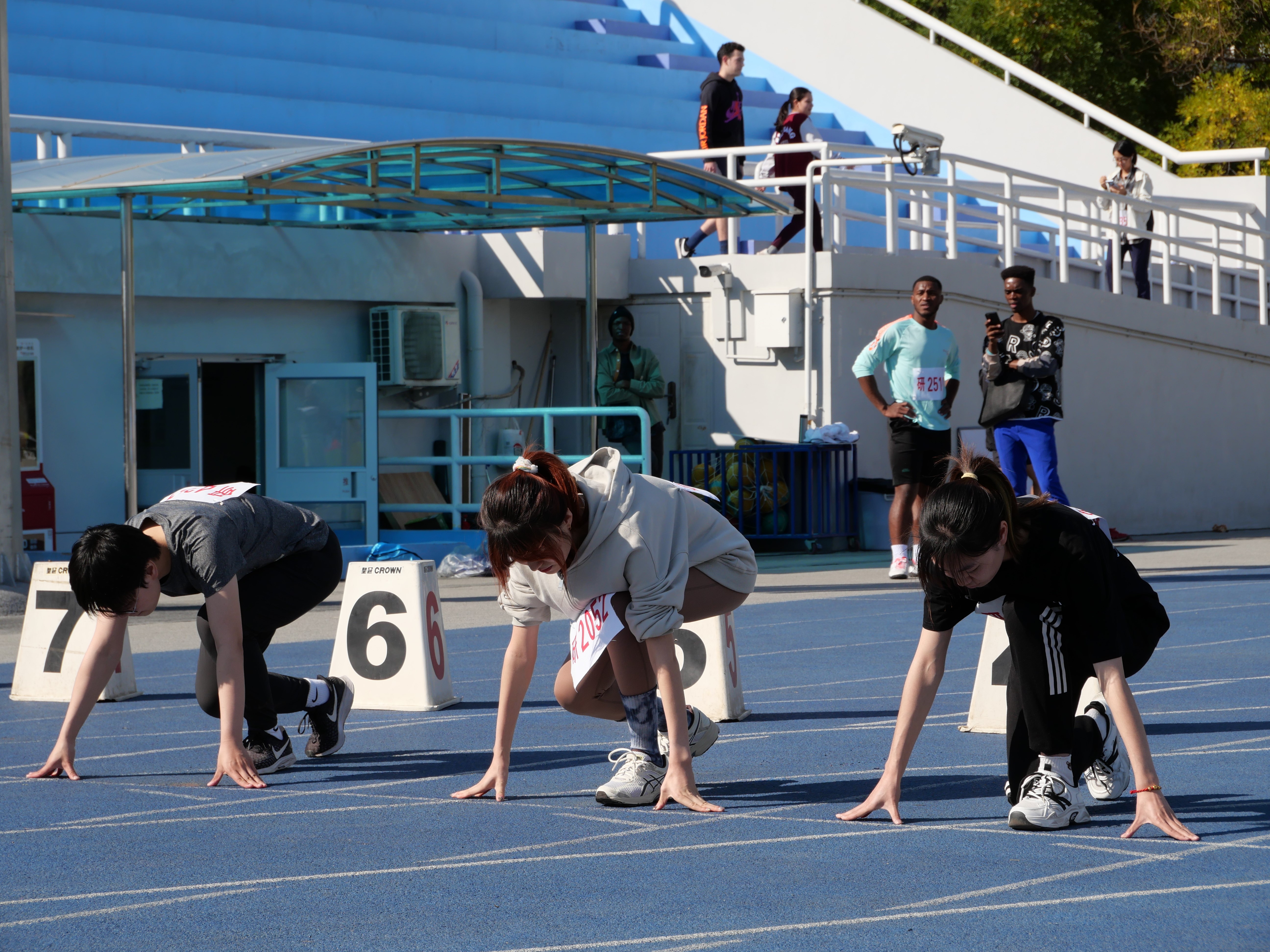 英国上市公司365